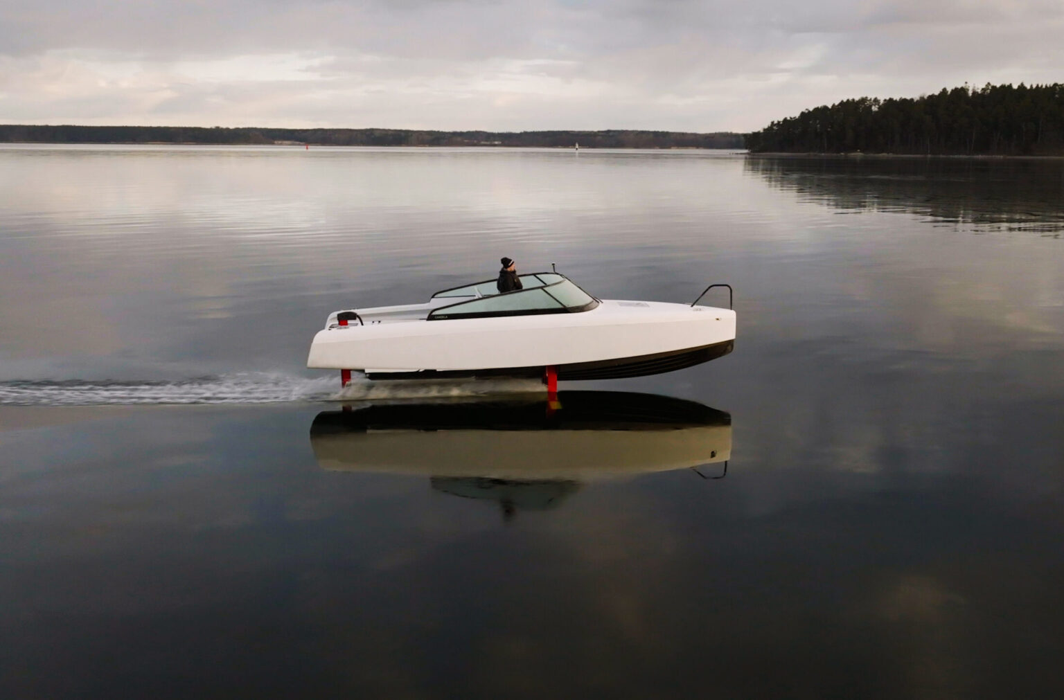 Polestar to supply batteries to electric hydrofoil boat company Candela
