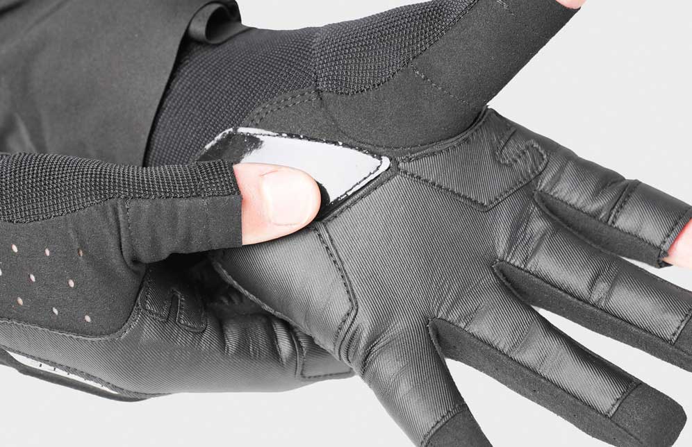 Get your hands on a pair of Zhik‘s new gloves Marine Business News